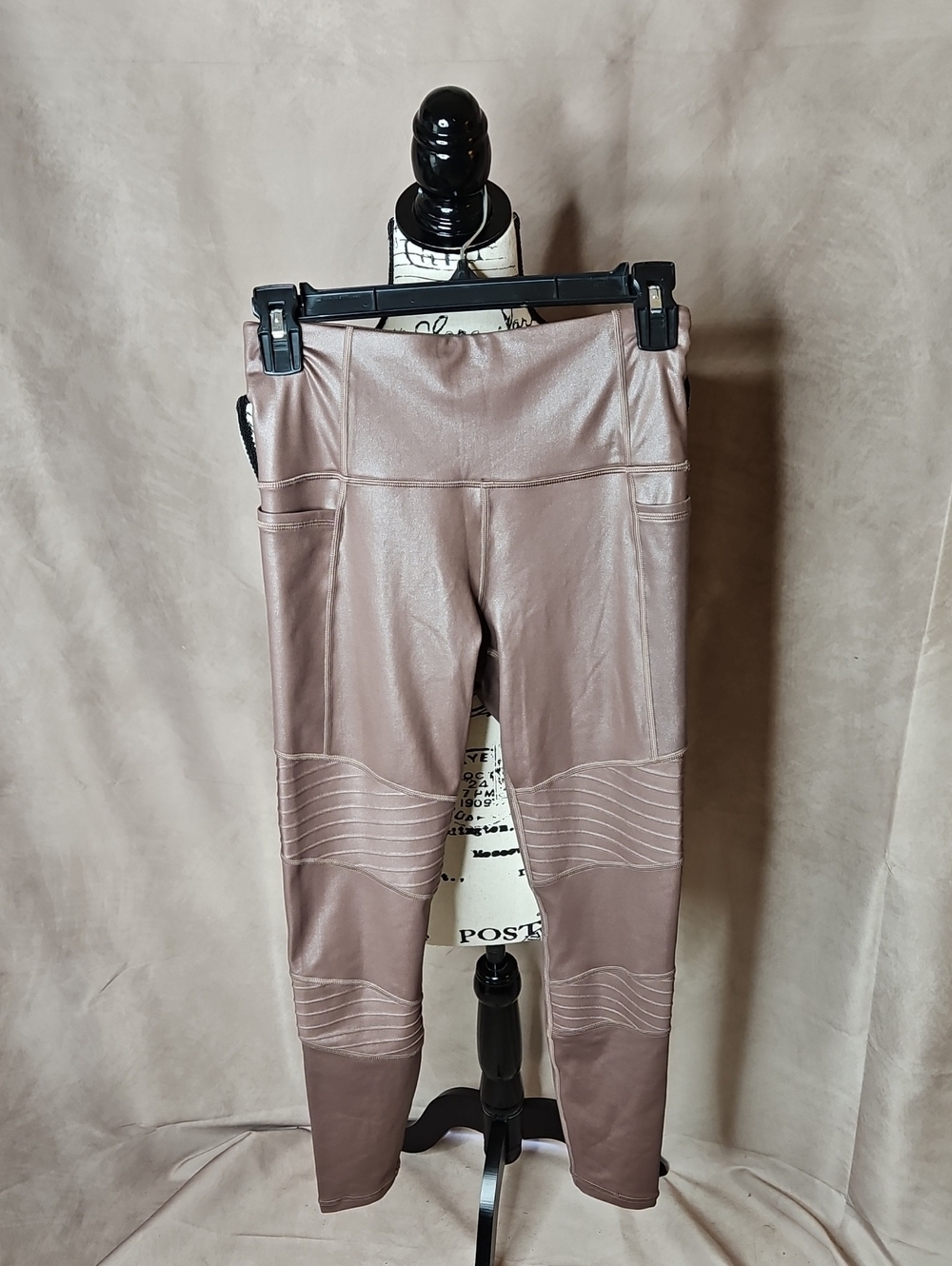Athleta Inclination Moto Tight in Shimmer Dusty Rose Size Extra Small